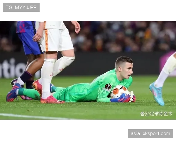 “门线上的艺术家”：特写巴塞罗那门将佩尼亚的扑救艺术